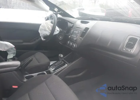 2017 Kia Forte Lx z USA, uszkodzony, nr VIN 3KPFK4A78HE110191